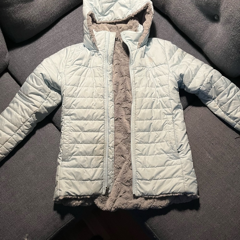 Mint green kids north face reversible jacket with hood. Great condition.